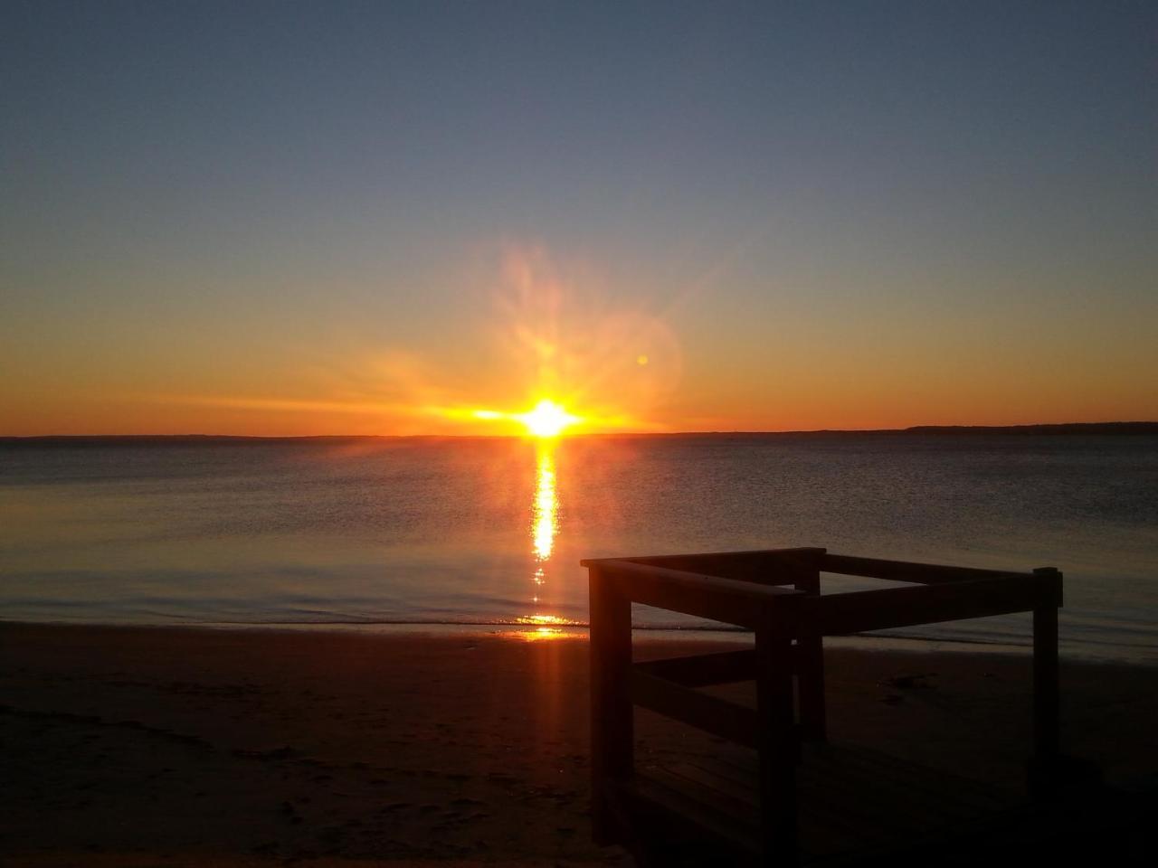 Bay Breeze Inn South Jamesport Buitenkant foto